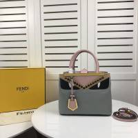 FENDI芬迪 PETITE 2JOURS精美小牛皮托特包 雙提手包  fd1377