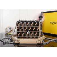 FENDI芬迪 小號 FENDI KAN I 超密織繡花工藝 時尚手提肩背包 8833  fd1450