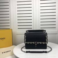 FENDI芬迪 大號 Fendi 2018 秋冬新款 Kani翻蓋式手袋 可斜背亦可手提 088  fd1460