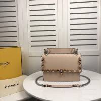 FENDI芬迪 大號 Fendi 2018 秋冬新款 Kani翻蓋式手袋 可斜背亦可手提 088  fd1462