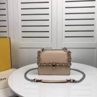 FENDI芬迪 小號 Fendi 2018 秋冬新款 Kani翻蓋式手袋 可斜背亦可手提 088  fd1466