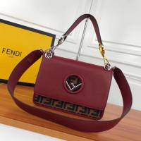 FENDI芬迪 原版品質 獨家膠囊系列 時尚手提肩背包 8806絨毛系列  fd1543