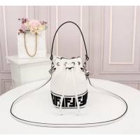 FENDI芬迪 升級版 Fendi 新款桶包 底部繡雙F 袋口收縮 單肩斜挎水桶包  fd1777