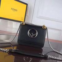 FENDI芬迪 小號 KAN I手袋 多色牛皮 可斜背或手拿 8805純黑  fd1886