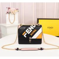 FENDI芬迪 小號 最新FENDI MANIA膠囊系列 撞色皮拼接裝飾 個性LOGO大印花 手提肩背包  fd1954