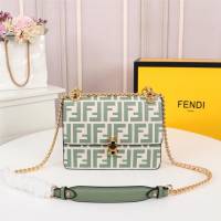 FENDI芬迪 小號新色 滿滿的F字母 全新長方形Logo 手提肩背包 8826  fd1965