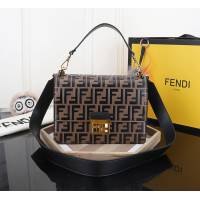 FENDI芬迪 新款 原版牛皮 原版五金 時尚女包 可斜背或手拿 5577  fd1971