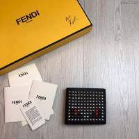FENDI短夾錢包 19年春夏季最新手包 小摔牛皮 芬迪對折錢包  fdz2140