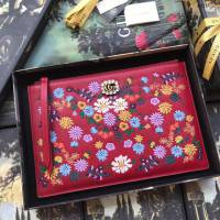 Gucci包 古馳新款手包 花朵刺繡手拿包 499310紅全皮  gdj1032