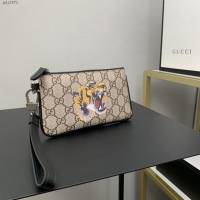 Gucci顶级男女包包 古驰GG Supreme王虎印花手拿包 522866  gdj1571