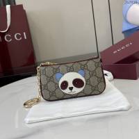 Gucci專櫃古馳最新款飾熊貓細節GG迷你錢包零錢包 jh2030型號：818768