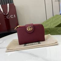 Gucci專櫃古馳最新款Marmont系列錢夾拉鏈中夾錢包 jh2096型號：739498