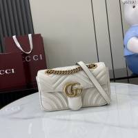 Gucci專櫃古馳最新款Marmont系列絎縫迷你手袋原廠皮鏈條女士挎包 jh2197型號：446744
