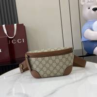 Gucci專櫃古馳最新款Emblem男士旅行系列斜挎包腰包 jh2577型號：821165