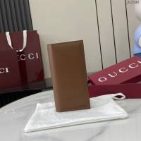 Gucci專櫃古馳最新款Emblem系列對折長夾錢包 jh2596型號：818955