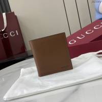 Gucci專櫃古馳最新款Emblem系列對折短夾錢包 jh2598型號：818949