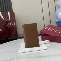 Gucci專櫃古馳最新款Emblem系列雙折卡片夾錢包卡包 jh2600型號：818953