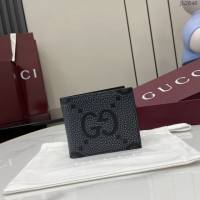 Gucci專櫃古馳最新款經典字母交織圖案男士短夾錢包 jh2646型號：739475