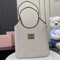 MIU MIU專櫃繆繆最新款Naplak漆面羊皮革托特包 jh2653型號：5BG231