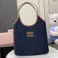 MIU MIU專櫃繆繆最新款Naplak漆面羊皮革托特包 jh2654型號：5BG231