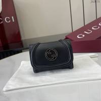 Gucci專櫃古馳最新款圓形互扣式雙G標識卡片夾卡包零錢包 jh2675型號：818795