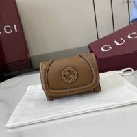 Gucci專櫃古馳最新款圓形互扣式雙G標識卡片夾卡包零錢包 jh2678型號：818811