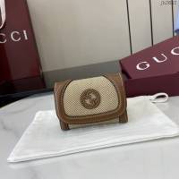 Gucci專櫃古馳最新款圓形互扣式雙G標識卡片夾卡包零錢包 jh2682型號：818811