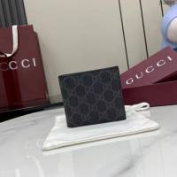 Gucci專櫃古馳最新款Emblem系列雙折錢包男士短夾錢包 jh2693型號：821201
