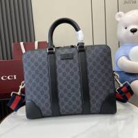 Gucci專櫃古馳最新款男士手提公事包 jh2716型號:  474135