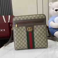 Gucci專櫃古馳最經典款男士單肩斜挎包 jh2808型號:  547934