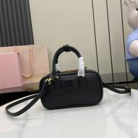 MIU MIU專櫃繆繆經典款迷你保齡球包Arcadie皮革迷你手袋 jh2842型號：5BP088