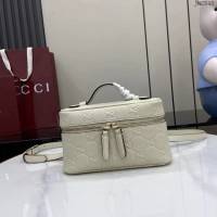 Gucci專櫃古馳最新款Emblem系列小號手袋手提化妝包 jh2843型號：815949