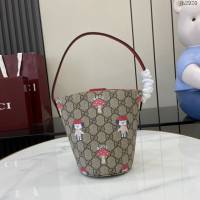 Gucci專櫃古馳2025早春兒童系列最新款動物印花手提托特包 jh2920型號：752356