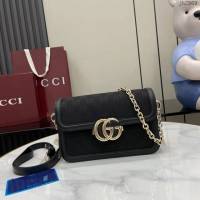 Gucci專櫃古馳2025春夏系列最新款鏈條肩背包 jh2969型號：826761