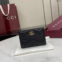 Gucci專櫃古馳最新款Marmont系列絎縫卡包 jh2976型號：773427