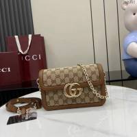 Gucci專櫃古馳最新款2025春夏Go系列鏈條肩背包 jh2982型號：826761