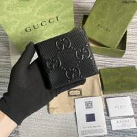 Gucci新款包包 古馳壓花全皮男士短錢包 Gucci男士短夾 625562  ydg3046