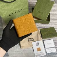 Gucci新款包包 古馳壓花全皮男士短錢包 Gucci男士短夾 625562  ydg3047