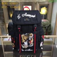 GUCCI 古馳男包 新款 429037 Techpack 刺繡裝飾 古馳雙肩背包 黑色