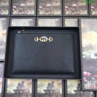 GUCCI古馳 2019新款 Zumi系列 粒面皮革 互扣式G馬銜扣 拉鏈 女款手拿包 570728 黑色  ydgq3274