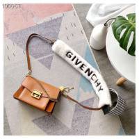 GlVENCHY紀梵希 法國代購級別 Givenchy Bag 巴黎走秀新款 中號 鏈條手提 斜挎包  tsg1255