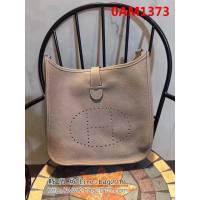 愛馬仕Hermes Evelyn伊芙琳 頭層牛皮單肩斜挎包 男女同款 0AM1373