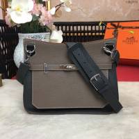 Hermes包包 愛馬仕Jypsiere吉普賽28cm 單肩斜挎愛馬仕包 鐵灰/大象灰銀扣  tdh2034