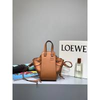 LOEWE包包 羅意威Mini Hammock迷你吊床包 羅意威手挽單肩斜挎包 10393  tcl1342