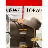 LOEWE包包 羅意威Barcelona三角包 羅意威斜挎包 10156  tcl1409