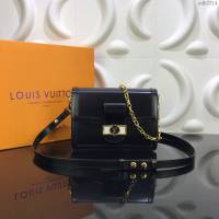LV包 LV女包 2020早春系列 原版光滑小牛皮百搭單肩包 Dauphine中號手袋 LV斜挎女包  ydh3314