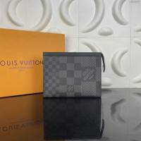 lv新款包包 路易威登Pochette Voyage手拿包 Damier Graphite 3D帆布 lv經典格紋手拿包  ydh3977