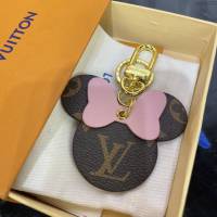 LOUIS VUITTON專櫃新款包包 路易威登Illustre Vivienne Funfair Xmas包飾 LV老花米奇鑰匙扣  ydh4078