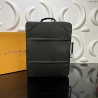 LOUIS VUITTON專櫃新款包包 路易威登Briefcase雙肩包 LV牛皮包角男士公事包後背包 M30769  ydh4144
