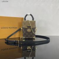 Lv路易威登2023專櫃新款Camera Box手袋 LV老花手機包手提肩背包 M82465 ydh5194